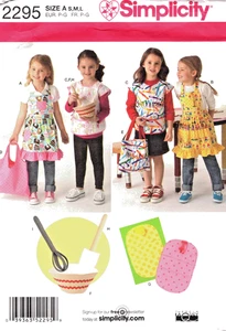 Child's Apron, Bags, and Felt Toys Simplicity Sewing Pattern 2295 - Picture 1 of 2