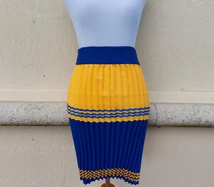 Traditioneller handgefertigter plissierter Zulu-Halstrock (Einheitsgröße) - Bild 1 von 9