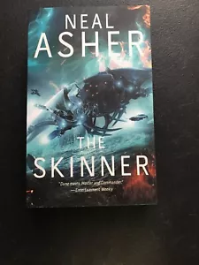 The Skinner, Volume 1 The First Spatterjay Novel by Neal Asher 9781597809870 - Foto 1 di 2