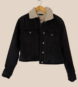 Hollister Jeansjacke Gr. S/M | Washed Schwarz mit Fellkragen & Futter | Übergang - Bild 1 von 3