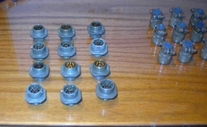 12 PT01A-12-8P BENDIX Amphenol mit 9 ZUGENTLASTUNGEN - Bild 1 von 1