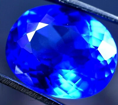 Rare Natural 17.60 Ct Lustrous Blue Tanzanite GGL Certified Treated Gemstone - Image 1 of 4