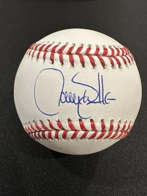Larry Walker Autographed Baseball Clean & Complete Auto TRISTAR Authentication - Image 1 of 2