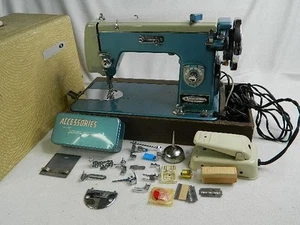 VINTAGE Signature Made In Japan Montgomery Ward Sewing Machine w/Accessories EXC - Picture 1 of 1