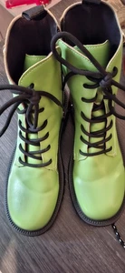 Giftgrüne Stiefel Gr. 42 Damen Kunstleder Grün NEUWERTIG Hellgrün - Bild 1 von 5