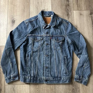 Levi Strauss Trucker Jacket Medium Denim Blue Jean Great Shape #963 - Picture 1 of 9