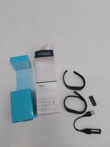 Fitbit Flex Black Fitness Wristband Activity Tracker with Spare Strap Untested - Picture 1 of 12