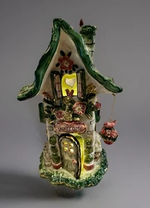 Kimberly Designs 2001 handbemalte Keramik Cozy Cottage Teelicht Kerze 11 Zoll - Bild 1 von 24