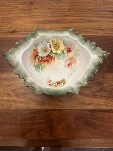 Beautiful Antique Footed Bowl W. P. Wheeling Pottery LaBelle China Green+Flowers - Picture 1 of 22