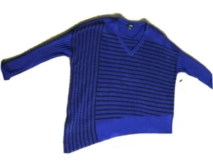 NUEVO CON ETIQUETAS A.N.A Mujer Precioso Suéter Azul Tejido Cuello en V Talla Grande Rayas Negras Aberturas  - Imagen 1 de 4
