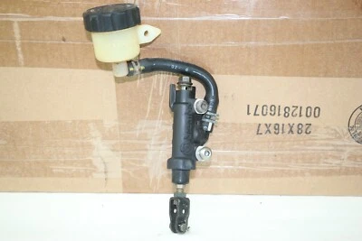 Оригинальный главный цилиндр заднего тормоза 2001 - 2005 Yamaha FZS1000 FZS10 FZ1 BREMBO - Изображение 1 из 4