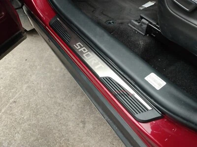 Para Chevrolet Trax Accesorios Protector de umbral de puerta de coche Placa de desgaste Pegatina de moldura  Foto 1 de 4