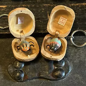 Vintage Novelty Bug In A Nut Beetle Moving Legs Carved Wooden Box Two Keychains - Picture 1 of 3
