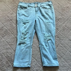 Torrid Distressed Crop Jegging Super Soft Women’s Size 16 - Picture 1 of 8