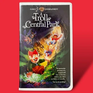 A TROLL IN CENTRAL PARK - VTG VHS Tape in Clamshell Case - Includes Inserts! - Imagen 1 de 3