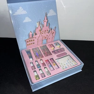 OBO Vintage Disney Princess Beauty Box Lip Gloss/Balm + Nail Cosmetic Set - Picture 1 of 10