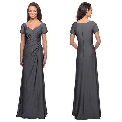 La Femme Sweetheart Neck Formal Gown Long Dress Gunmetal Silver Gray size 6 NWT - Image 1 of 4