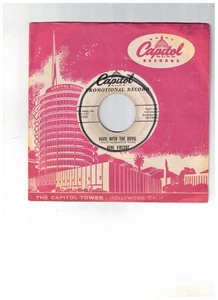 Gene Vincent ROCK A BILLY 45 (CAP F3530) Race With The Devil/Gonna Back Up Baby - Picture 1 of 2