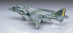 Hasegawa Model Plane from Japan - AV-8A Harrier Model Kit - 1:72 - Picture 1 of 7
