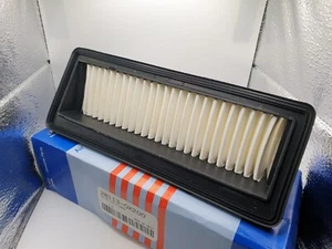 Hyundai i10 1.2P Genuine Air Filter 281130X200 New OEM Part - Imagen 1 de 9