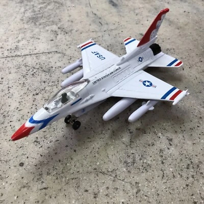 WowToyz F-16 Multirole Fighter Jet Lockheed Martin 8” Diecast Pullback Fast Ship - Image 1 of 4