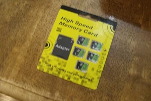 New Memory Cards High Speed 8 gb - Set of 5 Plus An Adapter - Picture 1 of 1
