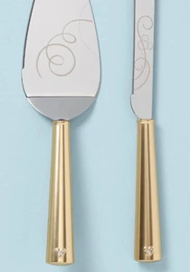 Cuchillo y servidor para pasteles de postre nupcial Lenox Disney 2 piezas. Mango Dorado Mickey Gem Nuevo - Imagen 1 de 9
