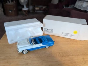 1955 OLDSMOBILE SUPER 88 DIECAST 1:33 Scale METAL BLUE & WHITE CONVERTIBLE - Picture 1 of 8
