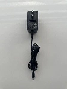 NetGear 12V 1.5A 60Hz Power Supply Adapter Charger ORIGINAL - Picture 1 of 3
