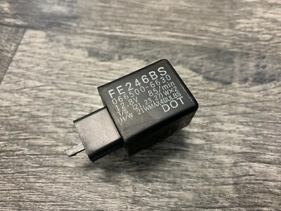 Yamaha 2007 2008 R1 YZFR1 FZ09 MT09 XSR900 Turn Signal Flasher Relay OEM * - Image 1 of 3
