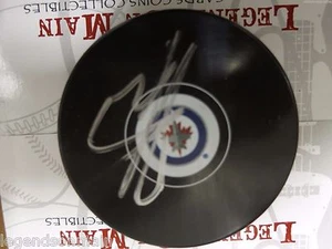 Ondrej Pavelec Winnipeg Jets Signed Autographed Puck comes with LOM COA  - Picture 1 of 2