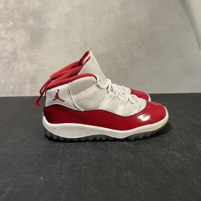 Jordan 11 Retro Cereza Zapatos Juveniles Talla 9C Charol Niños 378040-116 Foto 1 de 4