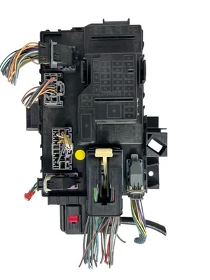 Реле коробки предохранителей для салона навигатора Ford Expedition 2007-2008 годов выпуска от оригинального производителя 7L1T-15604-AK - Изображение 1 из 3