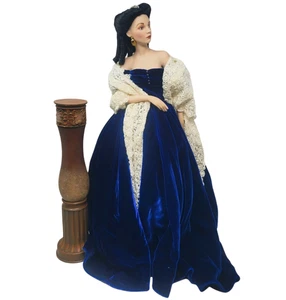 Vom Winde verweht Franklin Mint SCARLETT BLUE DRESS PORTRAIT Puppe Säulenständer - Bild 1 von 6