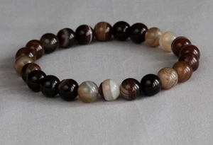 BRACCIALE TONDO AGATA A RIGHE MARRONE SCURO 8MM ~ 7" 18CM - Foto 1 di 1