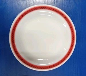  Pyrex Corning Geschirr Kirschrot Fleur de Lis Teller Milchglas 9" 797-23 USA  - Bild 1 von 4