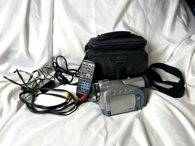 Canon ZR45MC Mini DV Digital Video Camcorder-See description* - Image 1 of 4