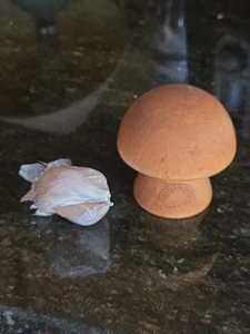 Trituradora de hierbas y popper de ajo Canterbury's Crack & Peel - Imagen 1 de 5