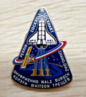 Pin de revers métallique vintage de la navette spatiale NASA STS-111 (NEUF) estampillé