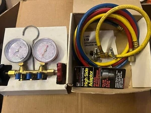 Interdynamics Professional Air Conditioning Manifold Gauge Set - Picture 1 of 4