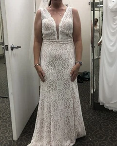 New David’s Bridal Wedding Dress Mermaid Gown Lace Formal Ivory Size 8/10 - Picture 1 of 1