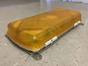 Barra de luz Whelen Engineering MC16MA Mini Century 16" (ámbar) - Imagen 1 de 8