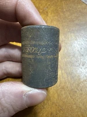 Snap-on IMM180 1/2" Drive 18mm 6-Point Shallow Impact Socket #220 - Image 1 of 4