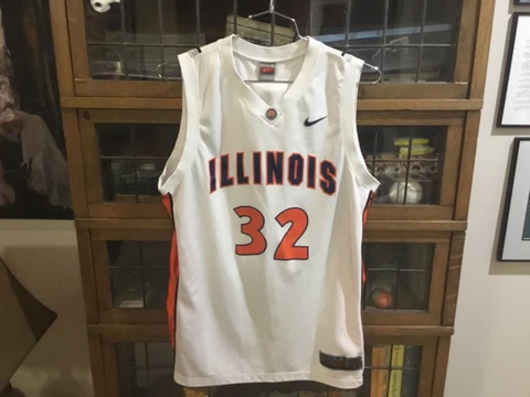 Illinois Fighting Illini #32 White NIKE ELITE Graphic Basketball Jersey SZ L Cover
