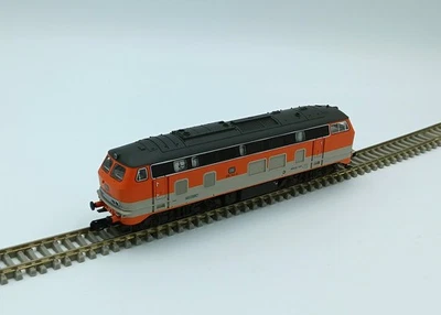Tillig Diesel Locomotive BR 218 DB in City Railway Livery EpIV DC Analogue (04705) TT NEW - Image 1 of 4