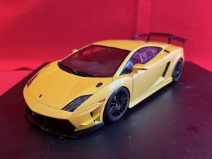 Coche modelo AUTOart 1/18 Lamborghini Gallardo LP560-4 Super Trofeo - Imagen 1 de 12