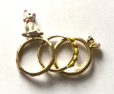 Les Nereides little cat enamel ring trio, size K - Image 1 of 4