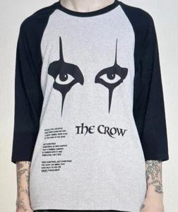 Hot Topic The Crow Movie Sarah's Quote Raglan T-Shirt - Picture 1 of 2