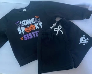 Kinder SHEIN Halloween 2 Stück schwarz Shorts und Sweatshirt Outfit 5y - Bild 1 von 9
