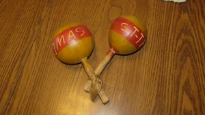 Vintage 2 Maracas Hand Carved Percussion Shakers Brown Wooden Gourd St. Thomas - Picture 1 of 2